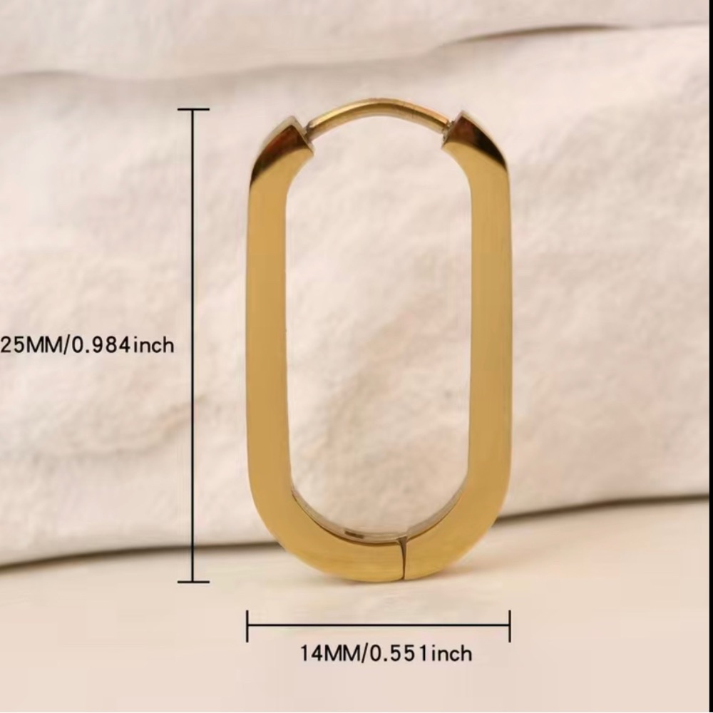 NWT 18k Gold plated modern hoop earrings - Picture 2 of 3